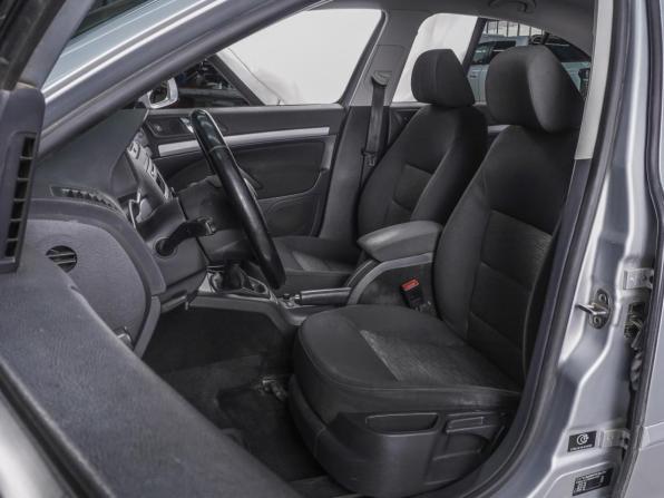 Skoda Octavia II (A5) Рестайлинг с пробегом 2013 года, цена 880 000 рублей, 113206 км, лифтбек, Автокод Объявления