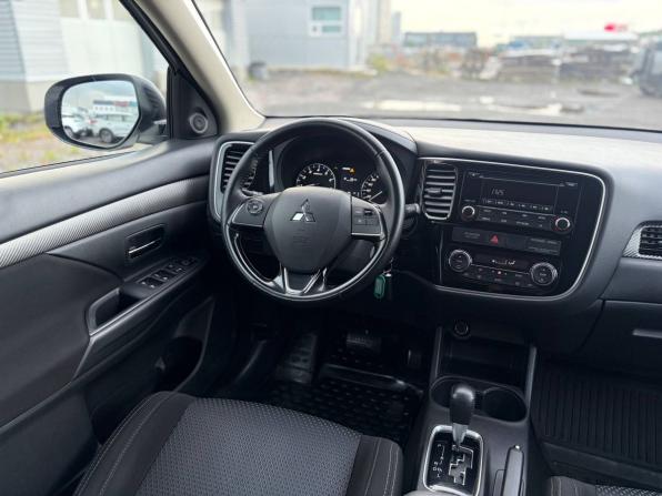 Mitsubishi Outlander III Рестайлинг 2 с пробегом 2016 года, цена 1 645 000 рублей, 160000 км, внедорожник, Автокод Объявления