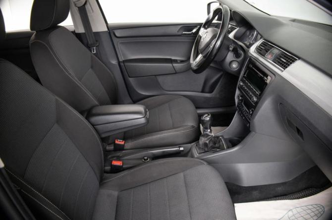 Skoda Rapid I с пробегом 2014 года, цена 919 000 рублей, 177000 км, лифтбек, Автокод Объявления