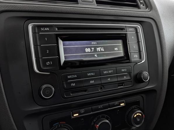 Volkswagen Jetta VI Рестайлинг с пробегом 2015 года, цена 1 475 000 рублей, 114842 км, седан, Автокод Объявления