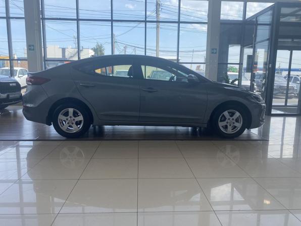 Hyundai Elantra VI (AD) с пробегом 2018 года, цена 1 395 000 рублей, 127897 км, седан, Автокод Объявления