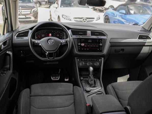 Volkswagen Tiguan II с пробегом 2018 года, цена 2 799 000 рублей, 142468 км, внедорожник, Автокод Объявления