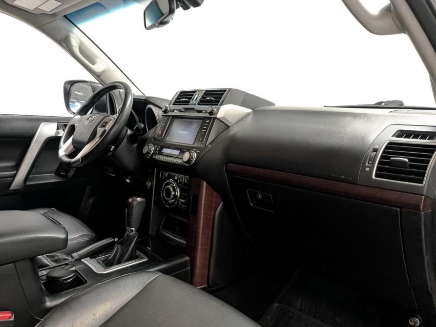 Toyota Land Cruiser Prado 150 Series Рестайлинг 1 Санкт-Петербург  - изображение 11