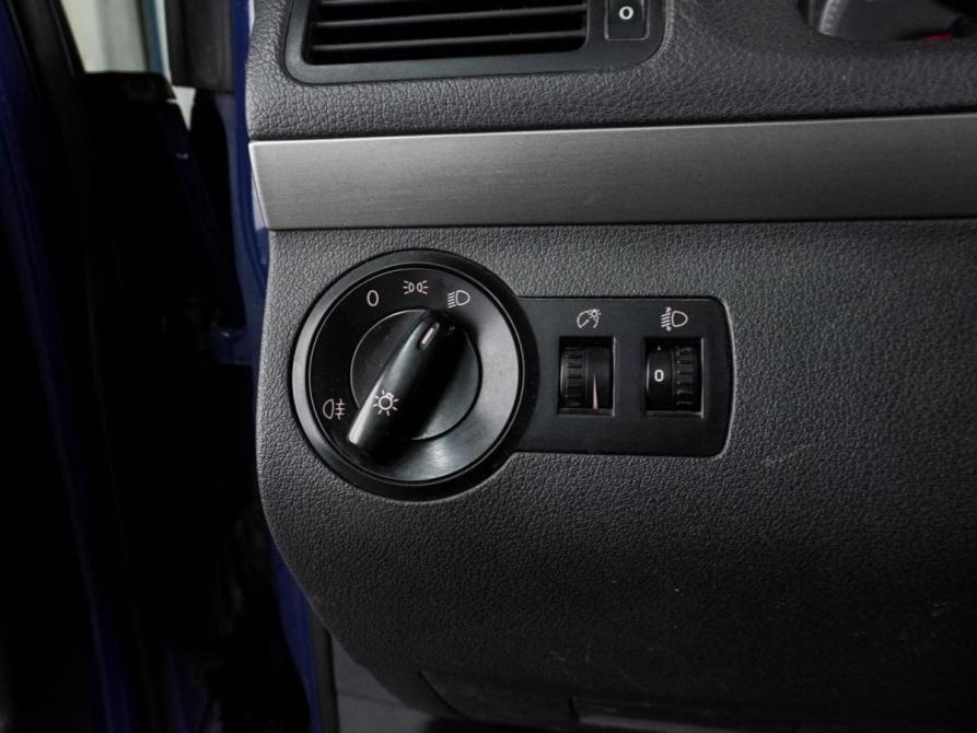 Volkswagen Touran I Рестайлинг Воронеж  - изображение 12