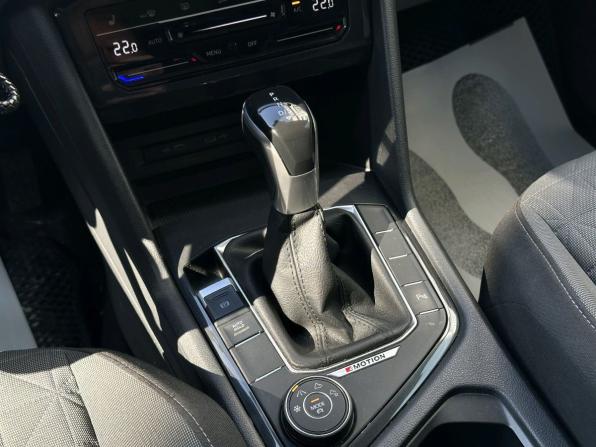 Volkswagen Tiguan II Рестайлинг с пробегом 2021 года, цена 2 690 000 рублей, 132117 км, внедорожник, Автокод Объявления