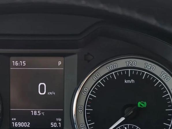 Skoda Octavia III (A7) Рестайлинг с пробегом 2017 года, цена 1 620 000 рублей, 169002 км, лифтбек, Автокод Объявления