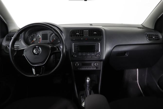 Volkswagen Polo V Рестайлинг с пробегом 2018 года, цена 1 039 990 рублей, 172104 км, седан, Автокод Объявления
