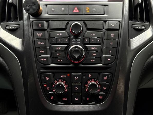 Opel Astra J с пробегом 2012 года, цена 889 000 рублей, 139461 км, универсал, Автокод Объявления