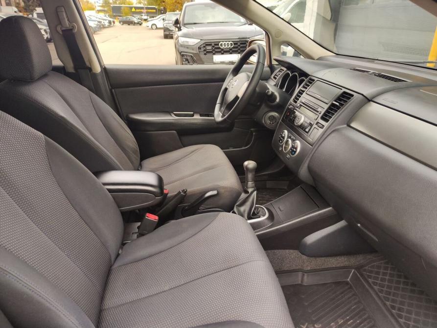 Nissan Tiida I Москва  - изображение 12