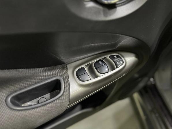 Nissan Juke I с пробегом 2012 года, цена 999 000 рублей, 185595 км, внедорожник, Автокод Объявления