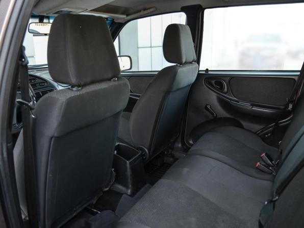 Chevrolet Niva I Рестайлинг с пробегом 2017 года, цена 559 000 рублей, 137236 км, внедорожник, Автокод Объявления