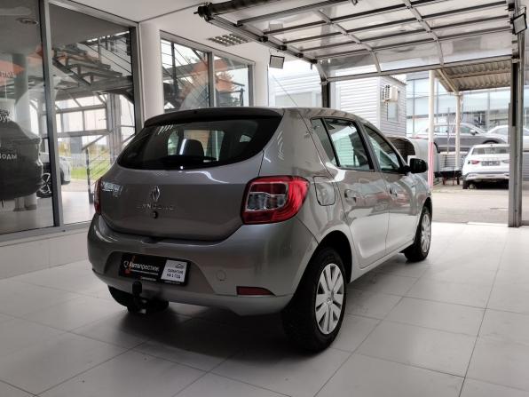 Renault Sandero II с пробегом 2018 года, цена 990 000 рублей, 58345 км, хэтчбек, Автокод Объявления
