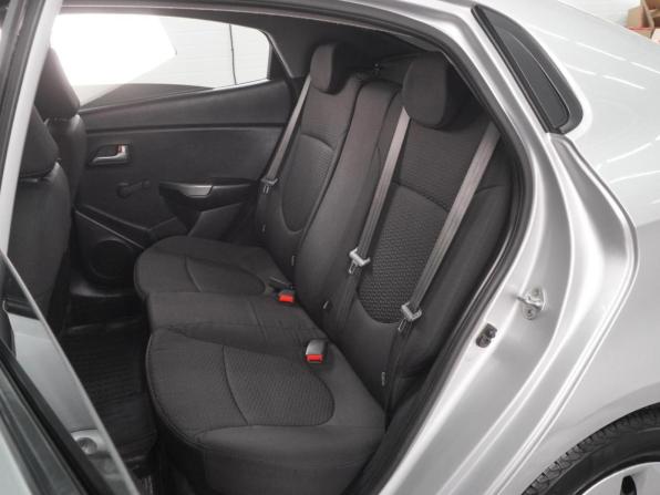Kia Rio III Рестайлинг с пробегом 2016 года, цена 949 000 рублей, 110305 км, седан, Автокод Объявления