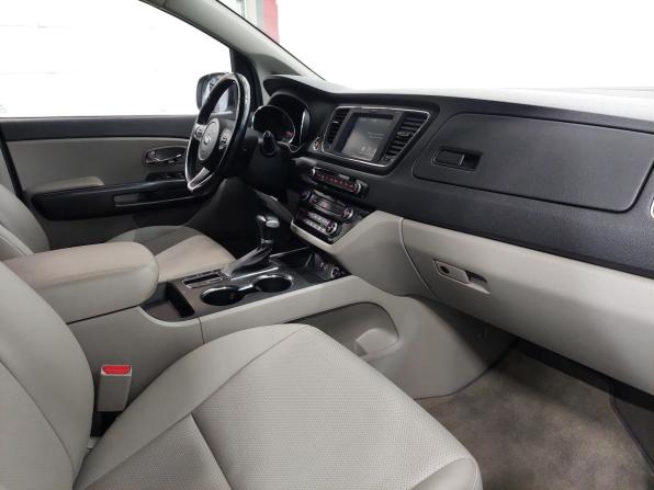 Kia Carnival III с пробегом 2019 года, цена 2 690 000 рублей, 157500 км, минивэн, Автокод Объявления