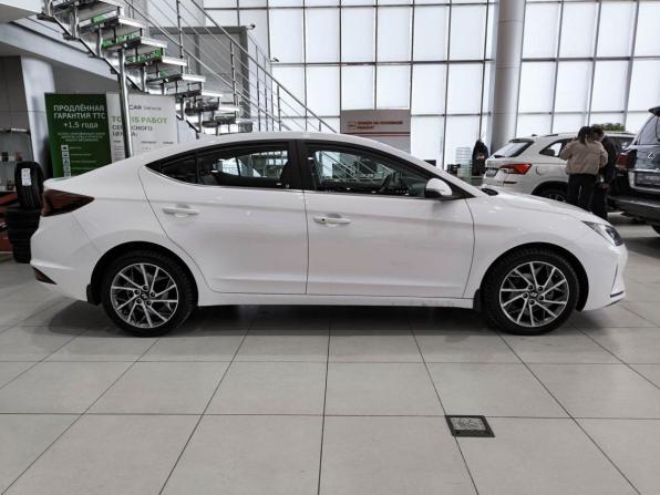 Hyundai Elantra VI (AD) Рестайлинг с пробегом 2019 года, цена 1 850 000 рублей, 60885 км, седан, Автокод Объявления