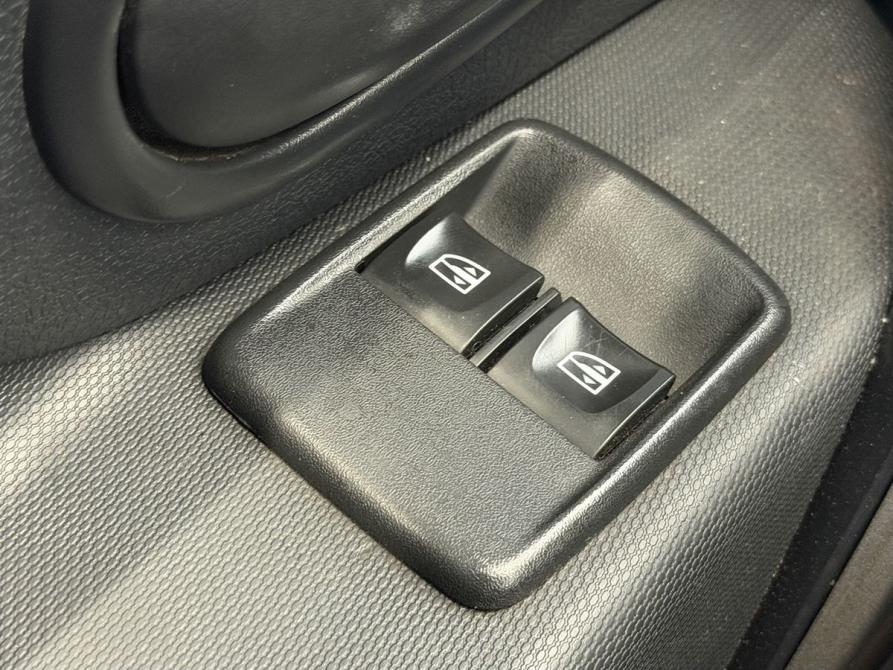 Renault Logan II Рестайлинг Псков  - изображение 16