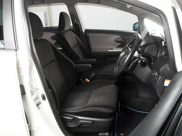 Toyota Wish II с пробегом 2009 года, цена 1 239 000 рублей, 162773 км, минивэн, Автокод Объявления