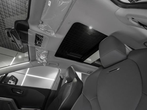 Toyota RAV4 VI (XA60) с пробегом 2025 года, цена 4 000 000 рублей, 50 км, внедорожник, Автокод Объявления