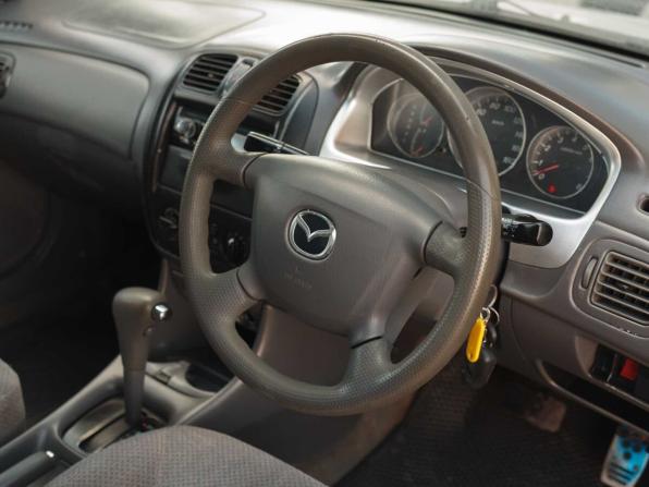 Mazda Familia VIII (BJ) с пробегом 1999 года, цена 330 000 рублей, 361212 км, седан, Автокод Объявления