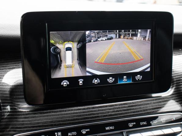 Mercedes-Benz V-Класс III (W447) Рестайлинг с пробегом 2022 года, цена 6 998 000 рублей, 52783 км, минивэн, Автокод Объявления