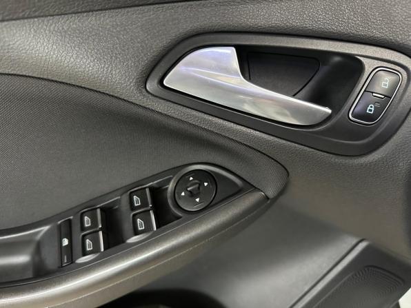 Ford Focus III Рестайлинг с пробегом 2017 года, цена 870 000 рублей, 168568 км, универсал, Автокод Объявления