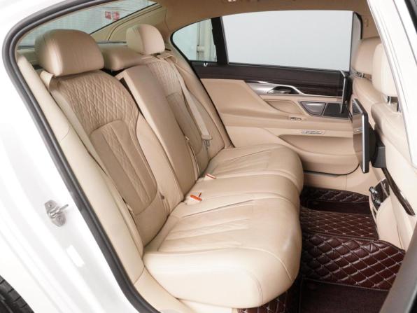 BMW 7 серии VI (G11/G12) с пробегом 2015 года, цена 3 329 000 рублей, 131521 км, седан, Автокод Объявления