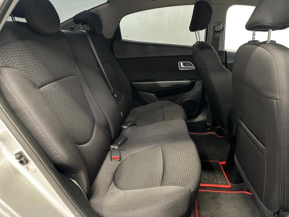 Kia Rio III Рестайлинг с пробегом 2015 года, цена 970 000 рублей, 127401 км, седан, Автокод Объявления