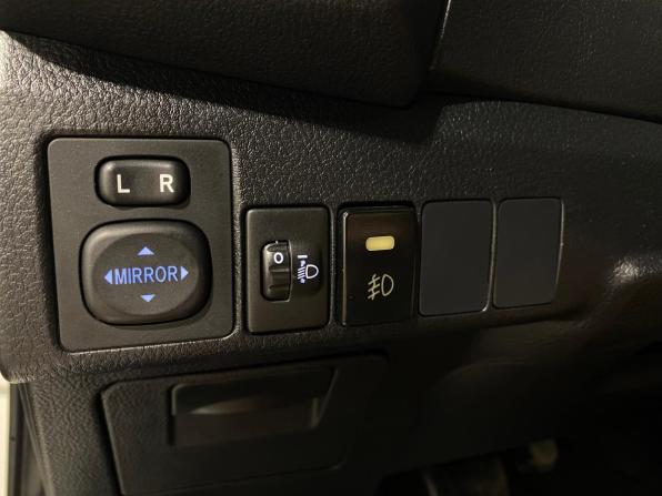 Toyota Corolla XI (E160 E170 E180) с пробегом 2015 года, цена 1 490 000 рублей, 86680 км, седан, Автокод Объявления