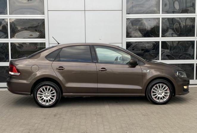 Volkswagen Polo V Рестайлинг с пробегом 2016 года, цена 980 000 рублей, 164514 км, седан, Автокод Объявления