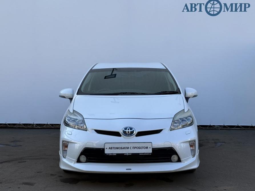 Toyota Prius III Рестайлинг (XW30) Москва  - изображение 2