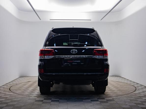 Toyota Land Cruiser 200 Series Рестайлинг 2 с пробегом 2020 года, цена 7 488 000 рублей, 115350 км, внедорожник, Автокод Объявления