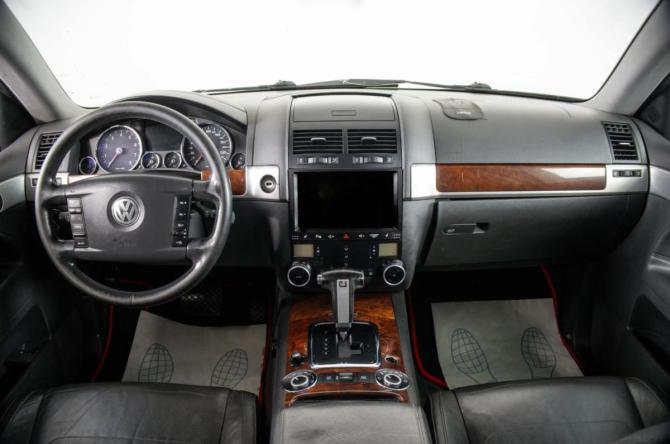 Volkswagen Touareg I Рестайлинг с пробегом 2008 года, цена 1 249 000 рублей, 250125 км, внедорожник, Автокод Объявления