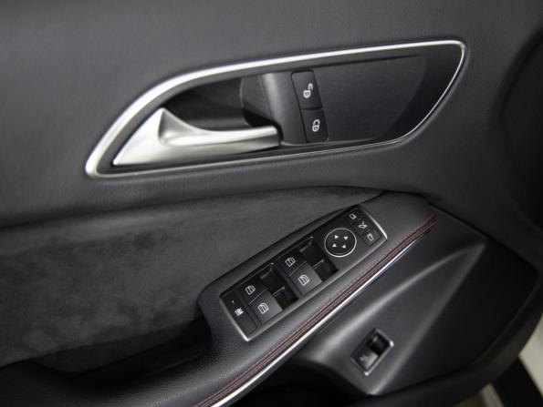 Mercedes-Benz GLA I (X156) с пробегом 2017 года, цена 2 399 000 рублей, 86000 км, внедорожник, Автокод Объявления