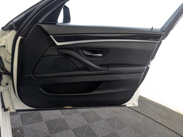 BMW 5 серии VI (F10/F11/F07) Рестайлинг с пробегом 2014 года, цена 2 000 000 рублей, 179151 км, седан, Автокод Объявления