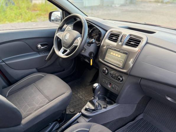 Renault Sandero II Рестайлинг с пробегом 2019 года, цена 955 000 рублей, 145000 км, хэтчбек, Автокод Объявления