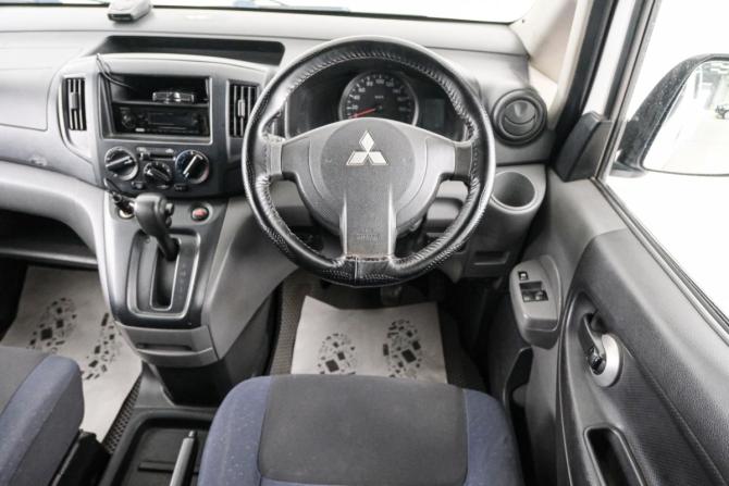 Mitsubishi Delica V с пробегом 2012 года, цена 1 049 000 рублей, 234958 км, минивэн, Автокод Объявления