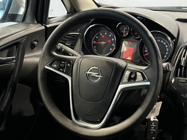 Opel Astra J с пробегом 2012 года, цена 675 000 рублей, 103407 км, хэтчбек, Автокод Объявления