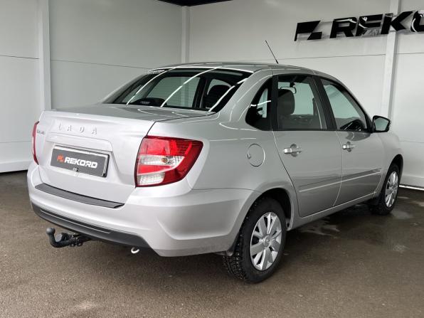 Lada (ВАЗ) Granta I Рестайлинг с пробегом 2022 года, цена 740 000 рублей, 47420 км, седан, Автокод Объявления
