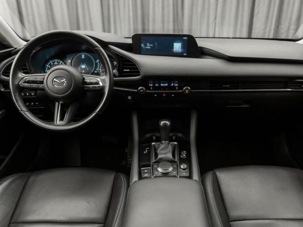 Mazda 3 IV (BP) с пробегом 2022 года, цена 2 420 000 рублей, 85061 км, седан, Автокод Объявления