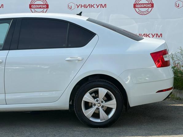 Skoda Octavia III (A7) Рестайлинг с пробегом 2017 года, цена 1 529 000 рублей, 158719 км, лифтбек, Автокод Объявления