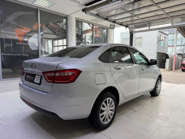 Lada (ВАЗ) Vesta I с пробегом 2018 года, цена 880 000 рублей, 194200 км, седан, Автокод Объявления