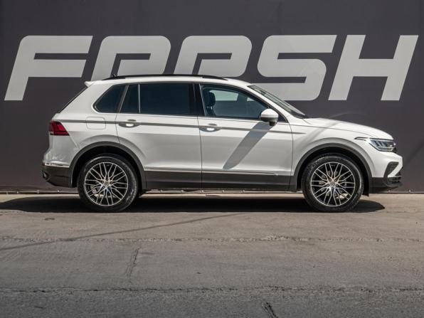 Volkswagen Tiguan II Рестайлинг с пробегом 2022 года, цена 2 978 000 рублей, 64975 км, внедорожник, Автокод Объявления