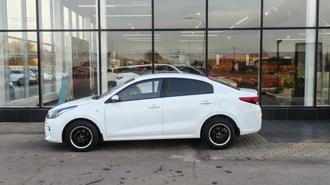 Kia Rio IV с пробегом 2017 года, цена 1 300 000 рублей, 131000 км, седан, Автокод Объявления