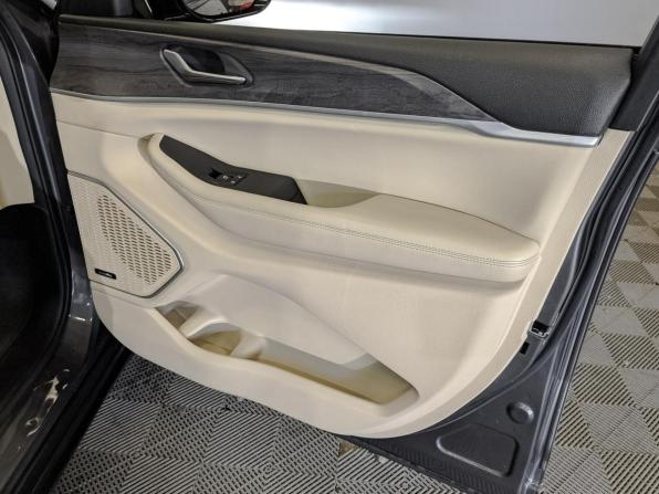 Jeep Grand Cherokee V (WL) с пробегом 2023 года, цена 6 500 000 рублей, 59589 км, внедорожник, Автокод Объявления