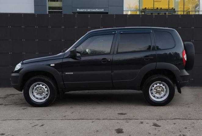 Chevrolet Niva I Рестайлинг с пробегом 2017 года, цена 739 000 рублей, 95000 км, внедорожник, Автокод Объявления