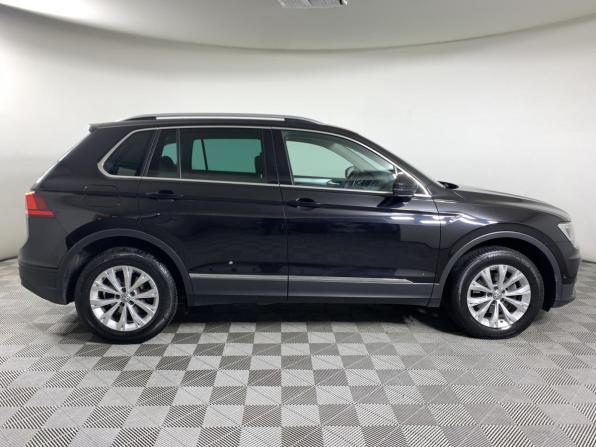 Volkswagen Tiguan II с пробегом 2018 года, цена 1 790 000 рублей, 218072 км, внедорожник, Автокод Объявления