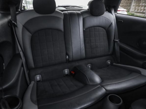 Mini Hatch III (F55/F56) Рестайлинг с пробегом 2020 года, цена 2 749 000 рублей, 127670 км, хэтчбек, Автокод Объявления