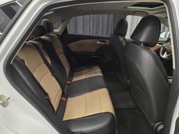 Chevrolet Monza II с пробегом 2022 года, цена 1 399 000 рублей, 37000 км, седан, Автокод Объявления