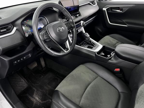 Toyota RAV4 V (XA50) с пробегом 2024 года, цена 3 570 000 рублей, 48823 км, внедорожник, Автокод Объявления