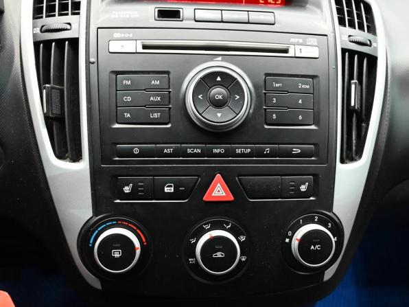 Kia Ceed I Рестайлинг с пробегом 2011 года, цена 730 000 рублей, 231645 км, хэтчбек, Автокод Объявления